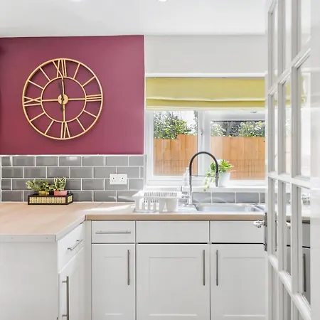 Designer House In Bristol - Sleeps 10 Apartament *
