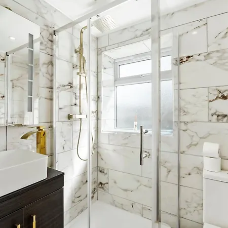 Apartment Designer House In - Hot Tub - Sleeps 10